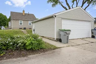 3946 N 63rd St, Milwaukee, WI 53216 - Photo 7