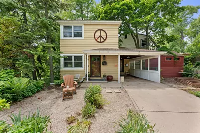 3061 N Gordon Cir, Milwaukee, WI 53212 - Photo 1