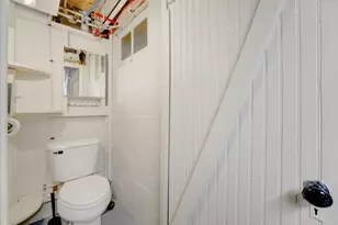 3061 N Gordon Cir, Milwaukee, WI 53212 - Photo 17