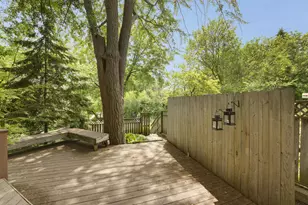 3061 N Gordon Cir, Milwaukee, WI 53212 - Photo 25