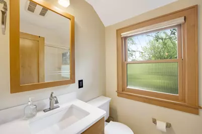 3061 N Gordon Cir, Milwaukee, WI 53212 - Photo 19