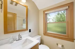 3061 N Gordon Cir, Milwaukee, WI 53212 - Photo 19
