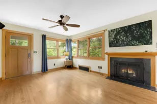 3061 N Gordon Cir, Milwaukee, WI 53212 - Photo 5