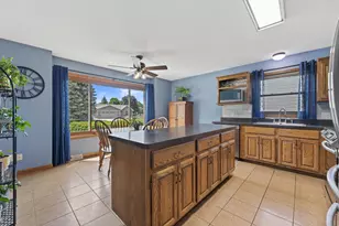 N60W23922 Butternut Ln, Sussex, WI 53089 - Photo 3