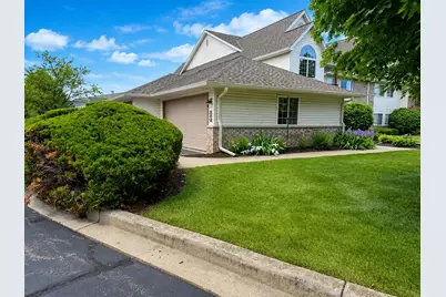 2205 N University Dr #5, Waukesha, WI 53188 - Photo 5