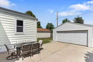 7925 46th Ave, Kenosha, WI 53142 - Photo 15