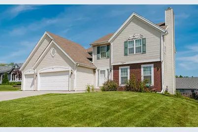 3944 W Valley View Dr, Franklin, WI 53132 - Photo 1