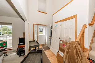 3944 W Valley View Dr, Franklin, WI 53132 - Photo 3