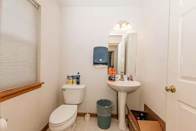 3944 W Valley View Dr, Franklin, WI 53132 - Photo 7