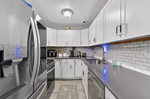 6316 S 20th St, Milwaukee, WI 53221 - Photo 5