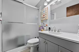 6316 S 20th St, Milwaukee, WI 53221 - Photo 9