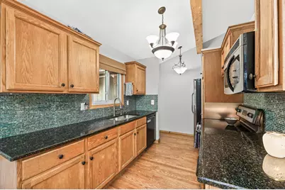 W277S8435  Riverview Dr, Vernon, WI 53149 - Photo 9