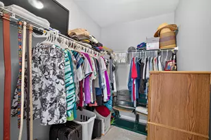 W168N11065 Ashbury Cir, Germantown, WI 53022 - Photo 15
