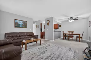 W168N11065 Ashbury Cir, Germantown, WI 53022 - Photo 3
