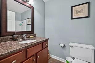 W168N11065 Ashbury Cir, Germantown, WI 53022 - Photo 19