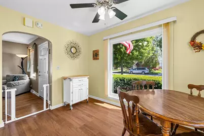 804  Florence Ave, Racine, WI 53402 - Photo 9