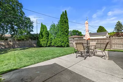 804  Florence Ave, Racine, WI 53402 - Photo 39