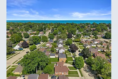 804  Florence Ave, Racine, WI 53402 - Photo 41