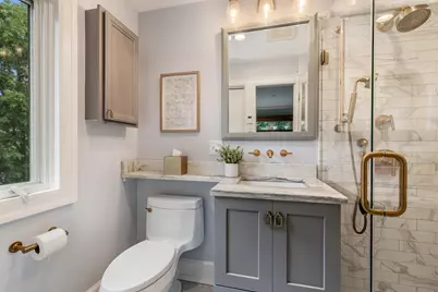 6150  Washington Cir, Wauwatosa, WI 53213 - Photo 23