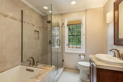 6150  Washington Cir, Wauwatosa, WI 53213 - Photo 27