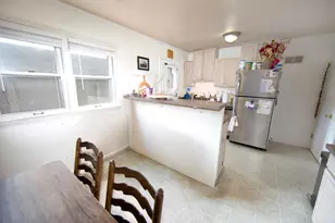 4918 N Shoreland Ave, Whitefish Bay, WI 53217 - Photo 9
