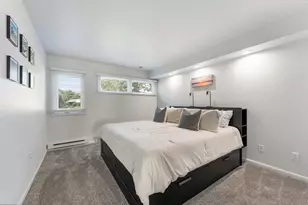 1522 Grandview Ct, Racine, WI 53139 - Photo 11