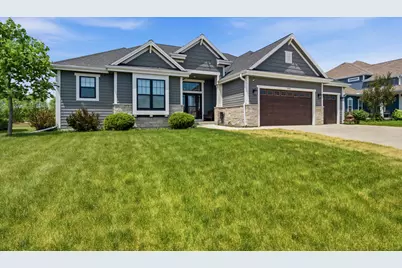 10163 S Woodside Ct, Franklin, WI 53132 - Photo 3