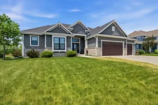 10163 S Woodside Ct, Franklin, WI 53132 - Photo 3