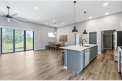 10163 S Woodside Ct, Franklin, WI 53132 - Photo 21