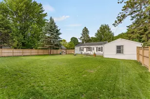 W59N777 Highwood Dr, Cedarburg, WI 53012 - Photo 17