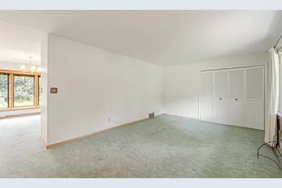 13955  Marcella Ave, Elm Grove, WI 53122 - Photo 3