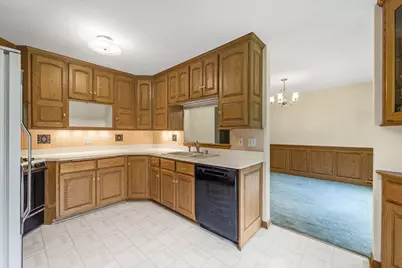 13955  Marcella Ave, Elm Grove, WI 53122 - Photo 7