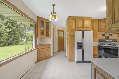 13955  Marcella Ave, Elm Grove, WI 53122 - Photo 9