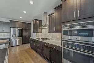 W79N423 Ridgeway Ln, Cedarburg, WI 53012 - Photo 13