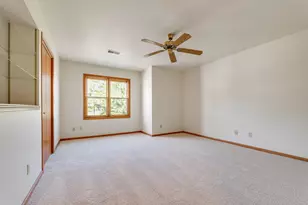 206 Bur Oak Ln, Grafton, WI 53024 - Photo 9