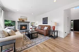 1513 Whalen Dr, Oconomowoc, WI 53066 - Photo 5
