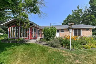 18571 W Hillcrest Dr, New Berlin, WI 53146 - Photo 43