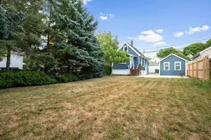 2202 S 68th St, West Allis, WI 53219 - Photo 23