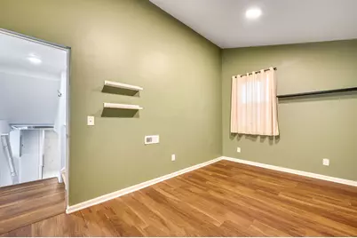 2202 S 68th St, West Allis, WI 53219 - Photo 15