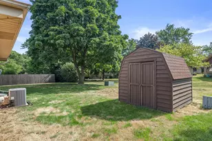 4972 S 65th St, Greenfield, WI 53220 - Photo 35