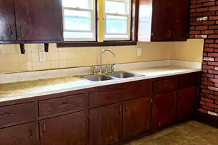 1313 N 38th St, Milwaukee, WI 53208 - Photo 25