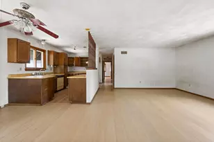 6083 S 20th St, Milwaukee, WI 53221 - Photo 3