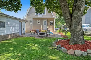 405 Jackson St, Fort Atkinson, WI 53538 - Photo 5