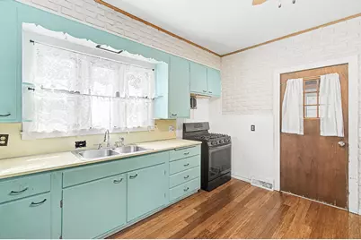 405  Jackson St, Fort Atkinson, WI 53538 - Photo 21