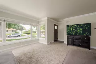 2916 S 104th St, West Allis, WI 53227 - Photo 5