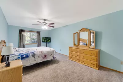 1926  Parknoll Ln, Port Washington, WI 53074 - Photo 11