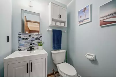 924 S 116th St, West Allis, WI 53214 - Photo 11