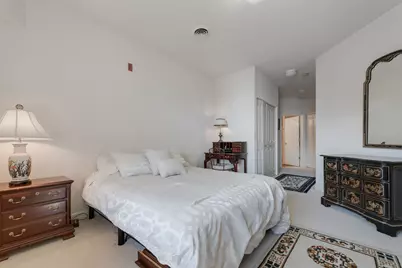 4120 S Lake Dr, Saint Francis, WI 53235 - Photo 5