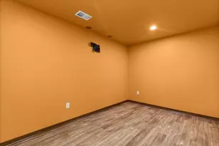 453 Western Ct, West Bend, WI 53095 - Photo 37