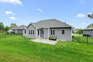 453 Western Ct, West Bend, WI 53095 - Photo 45